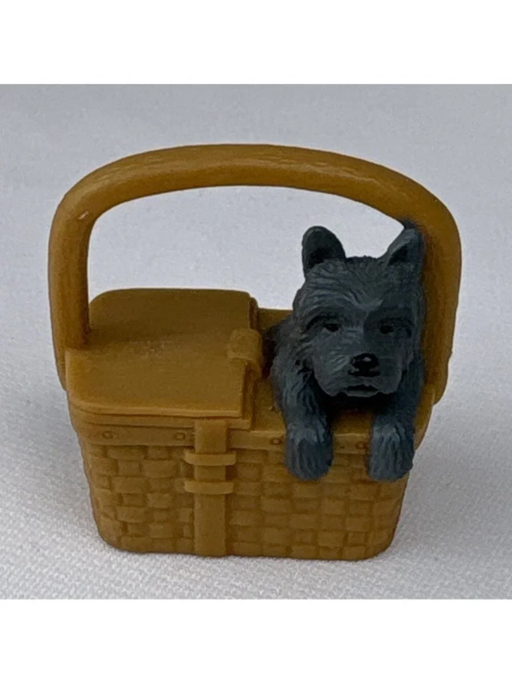 Madame Alexander Wizard of Oz Toto in Basket Vintage McDonalds Toy Collectible